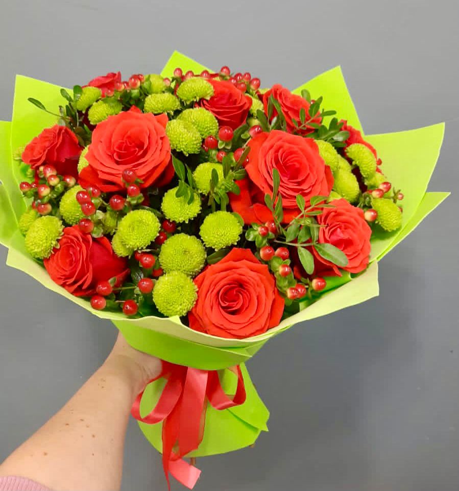 Букет цветов из: Хризантемы и Розы в Знаменское Одинцовского района