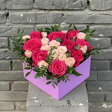 Цветочная композиция из Розы в коробке в Знаменское Одинцовского района