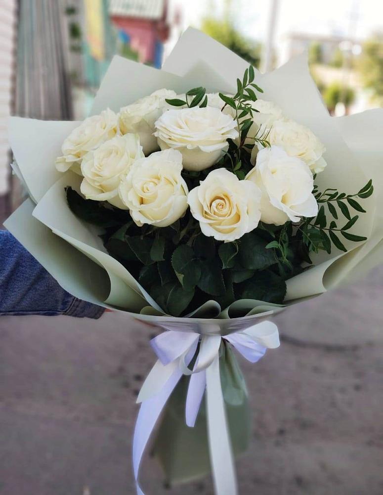 Букет Белые розы Проуд в Знаменское Одинцовского района