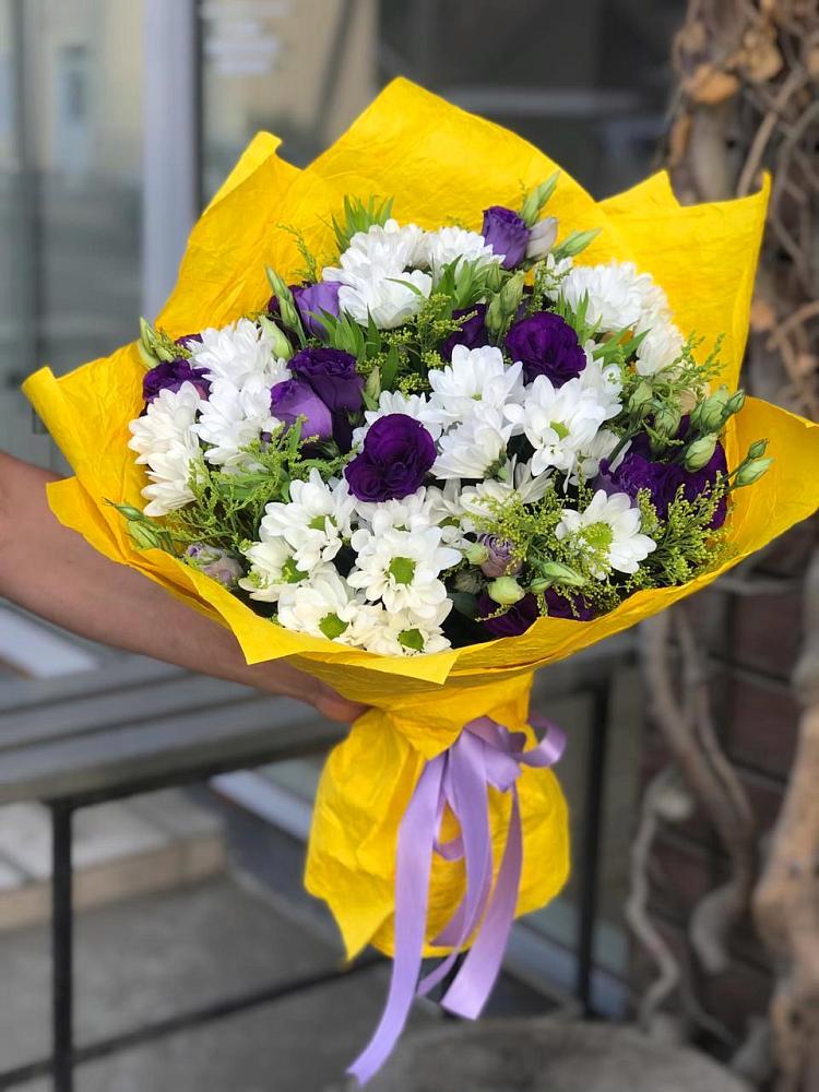 Букет цветов из: Ирисы, Хризантемы и Ромашки в Знаменское Одинцовского района