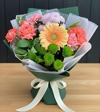 Букет цветов из:  Гвоздики, Розы, Герберы и Хризантемы #REPLACE_PRED# Знаменское Одинцовского района