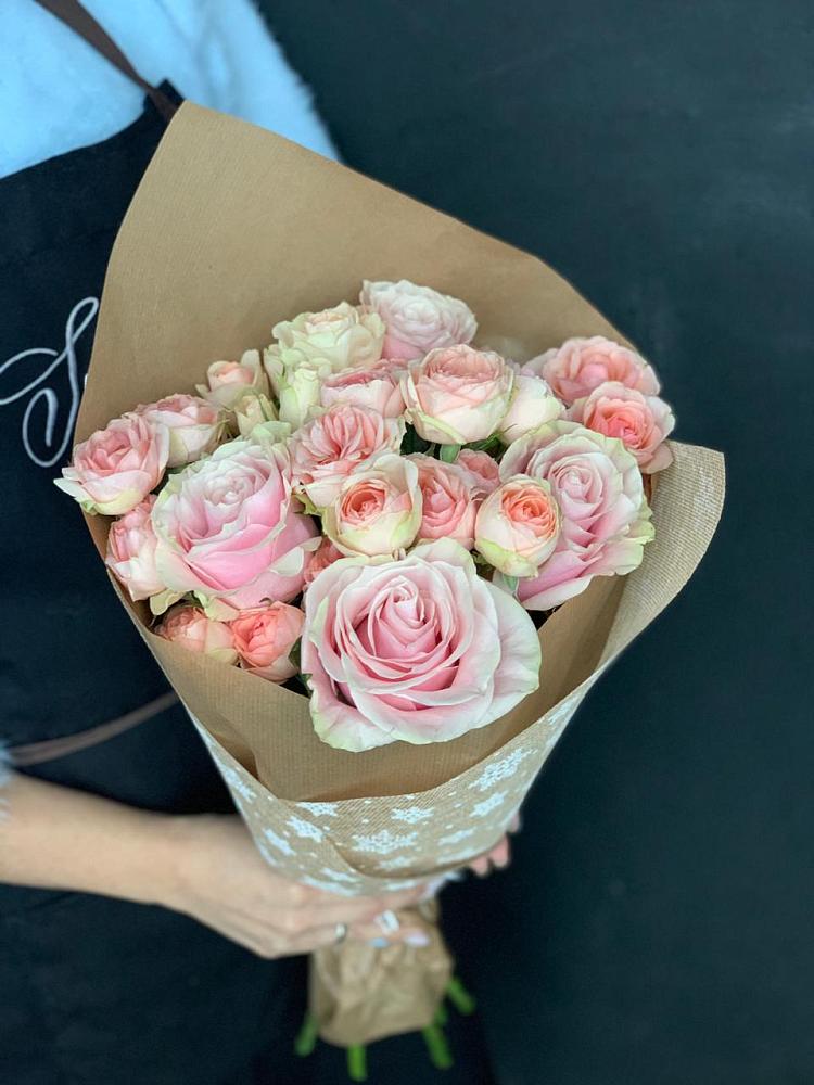 Букет цветов из: Хризантемы и Розы в Знаменское Одинцовского района