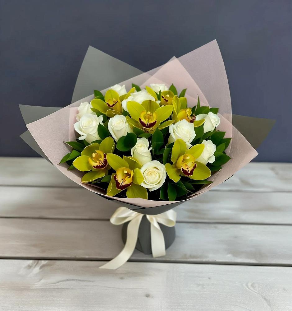 Букет цветов из: Орхидеи и Розы в Знаменское Одинцовского района