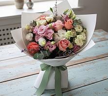 Букет цветов из:  Розы, Лизиантусы и Гвоздики в Знаменское Одинцовского района