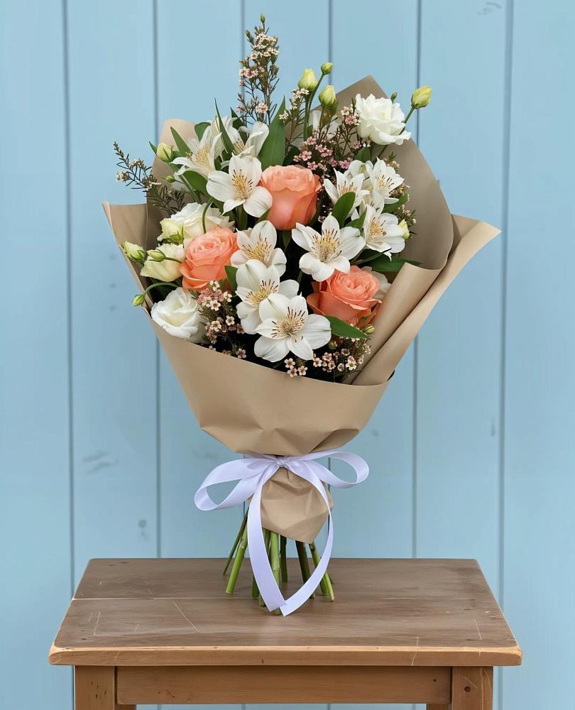 Букет цветов из: Альстромерии, Лизиантусы, Розы и Хризантемы в Знаменское Одинцовского района